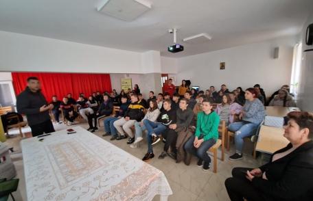 Educație ecologică în cadrul Săptămânii verzi cu elevii Seminarului Teologic „Sfântul Ioan Iacob” din Dorohoi - FOTO
