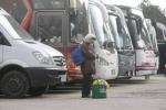 pasageri care călătoresc cu autobuzul