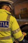 Mașină avariată oprită de polițiști, șoferul era sub influența alcoolului