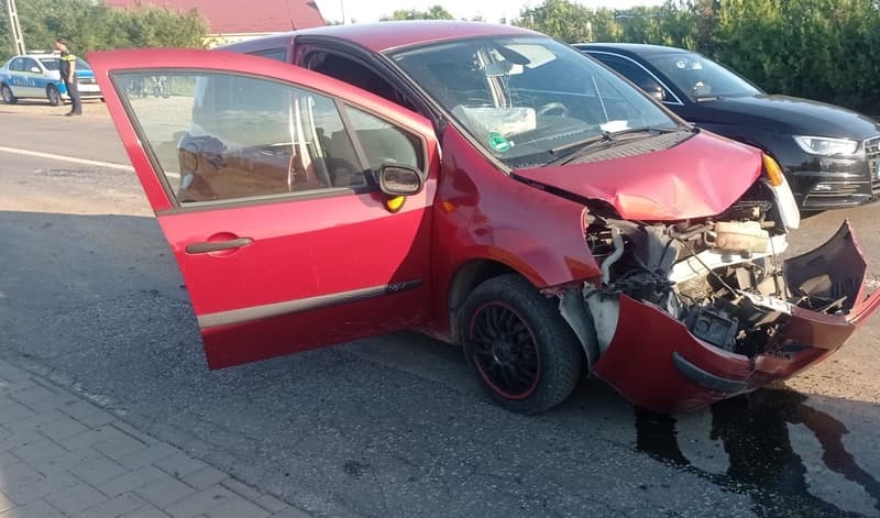 Două persoane au ajuns la spital în urma unui accident rutier produs pe raza localității Cătămărăști Deal