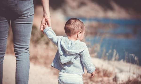 Indemnizația de maternitate poate fi recalculată. Pași de urmat