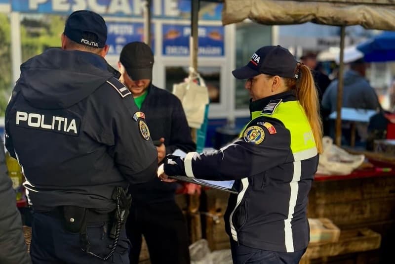 Razie de amploare a polițiștilor în Piața Centrală. Aproximativ 100 de forțe de ordine angrenate