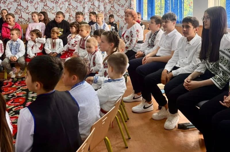 Proiect educațional „Arta Banilor: De la Creativitate la Antreprenoriat” - FOTO
