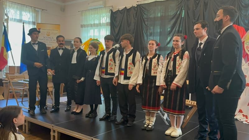 Liceul Teoretic „Anastasie Bașotă” Pomârla dublu premiat la Festivalul de Teatru pentru Amatori „Sus Cortina”