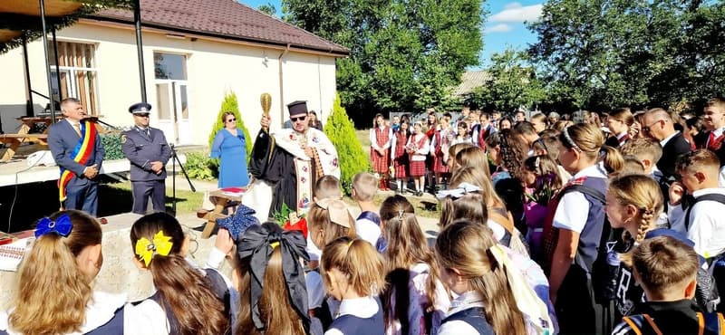 Prima zi de școală în comuna Ibănești – emoții, speranțe și noi începuturi!
