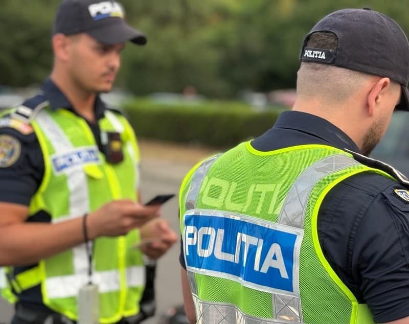 Acțiuni ale polițiștilor din Botoșani: Sute de persoane verificate, peste 130 de sancțiuni aplicate