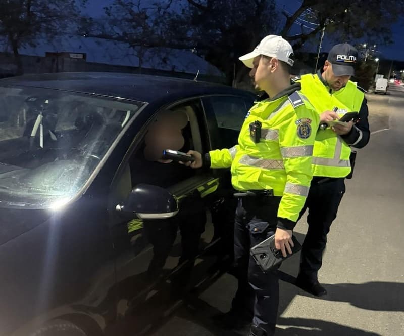 Tânăr reținut pentru conducere sub influența alcoolului. Acesta nu deținea permis de conducere