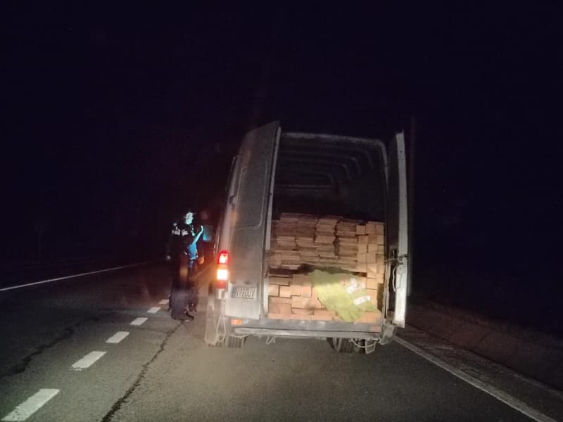 Acțiune a polițiștilor din Bucecea, pentru combaterea faptelor ilegale la regimul silvic