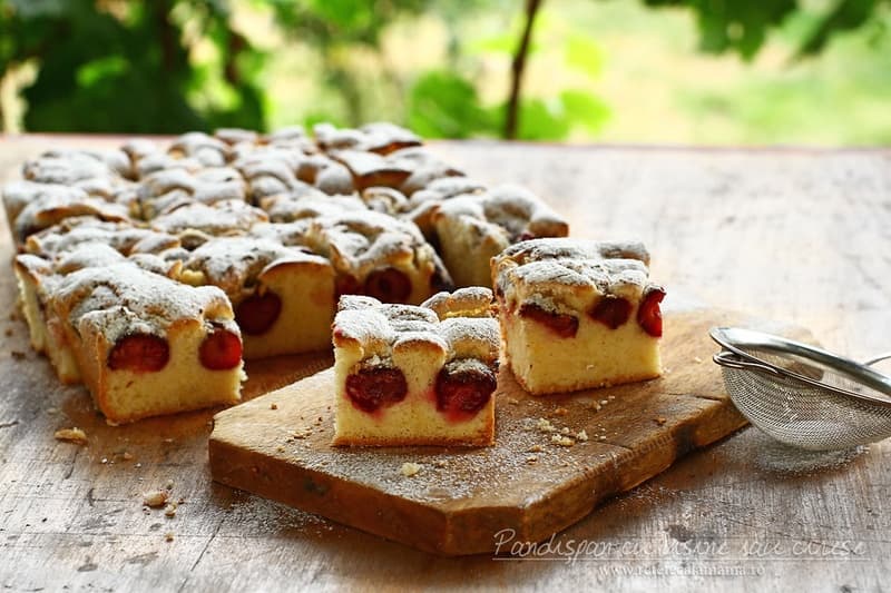 Prăjitură cu cireșe sau vișine