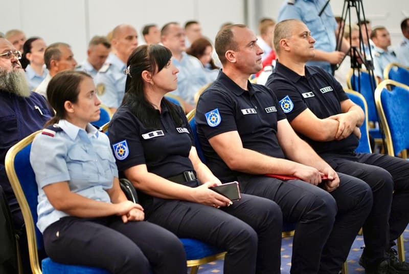 Imaginile trecutului, lecțiile viitorului: ISU Botoșani, România și DSE Bălți, Republica Moldova lansează campania „Pregătiți pentru inundații, pregătiți pentru viață!”