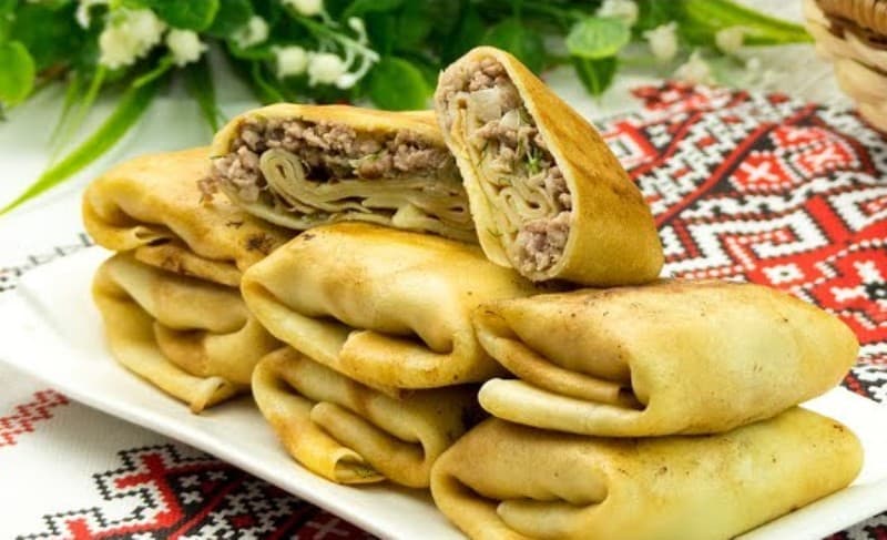 Clătite cu carne la cuptor