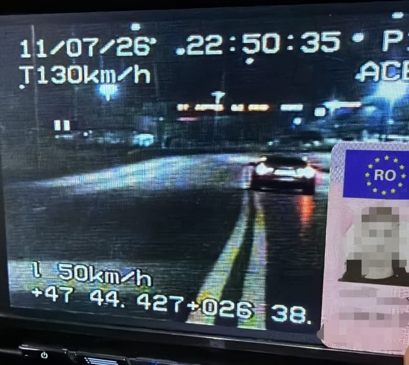 150 de zile fără permis pentru viteză excesivă și nerespectarea indicațiilor polițistului rutier