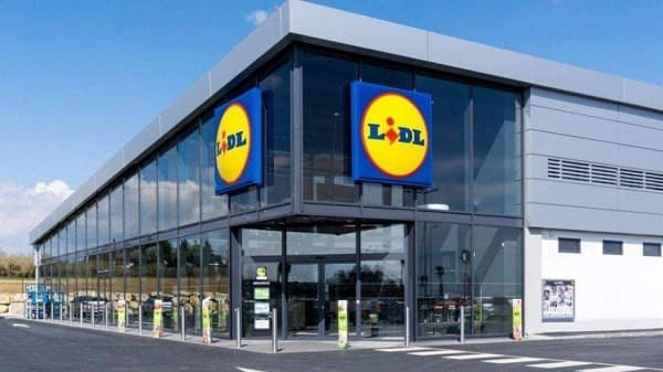 Alertă alimentară în România: Lidl retrage de la vânzare o înghețată din cauza unei posibile contaminări