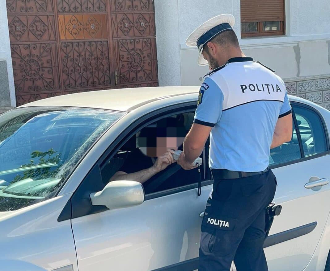 Tânăr reținut pentru conducere sub influența alcoolului. Valoarea indicată de etilotest a fost de 1,27 mg/l alcool pur în aerul expirat