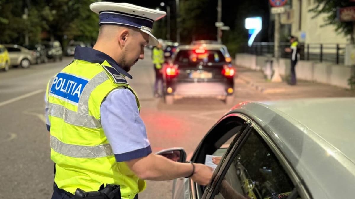 Botoșănean depistat la volanul unui autoturism neînmatriculat