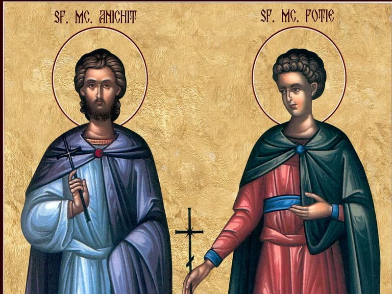 SINAXAR – 12 August – Sfinţii Mucenici Fotie şi Anichit