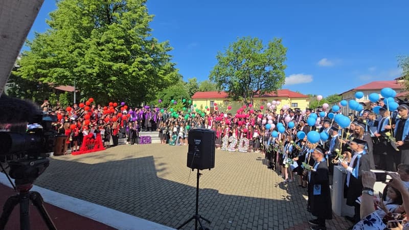 Colegiul Național „Grigore Ghica” Dorohoi: Emoție și recunoștință la festivitatea de absolvire a promoției 2026 - FOTO