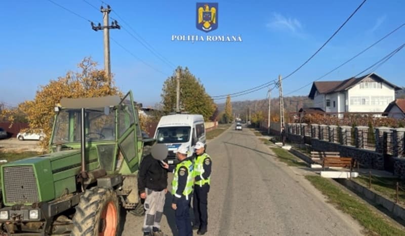 Tânăr din Corlăteni prins în timp ce conducea un utilaj agricol fără niciun fel de permis de conducere