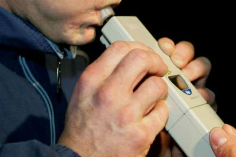Bărbat depistat sub influența alcoolului la volanul unui vehicul neînmatriculat, sustras de la fosta parteneră