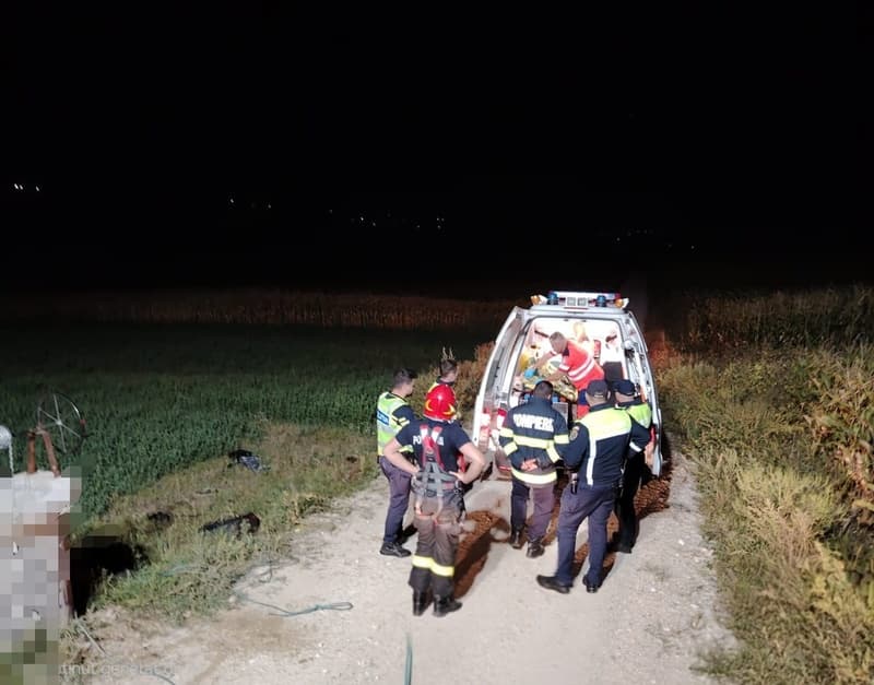 Bărbat salvat de pompieri dintr-o fântână adâncă de aproximativ șase metri la Bajura