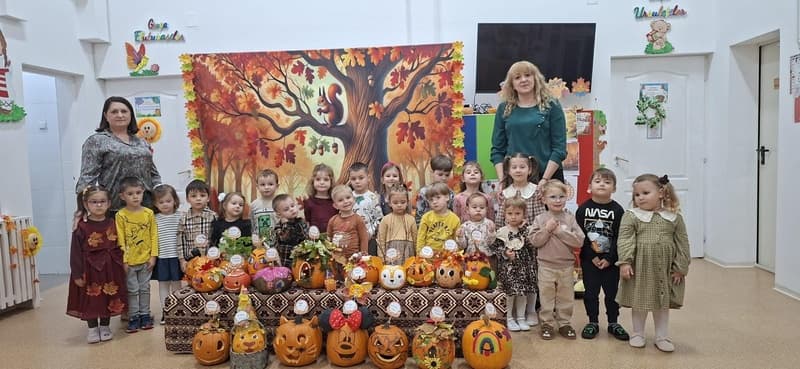 „Sărbătoarea Toamnei” la Grădinița cu P.P. Nr. 6 Dorohoi: cântece, dans și creativitate în Grupa „Fluturașii”