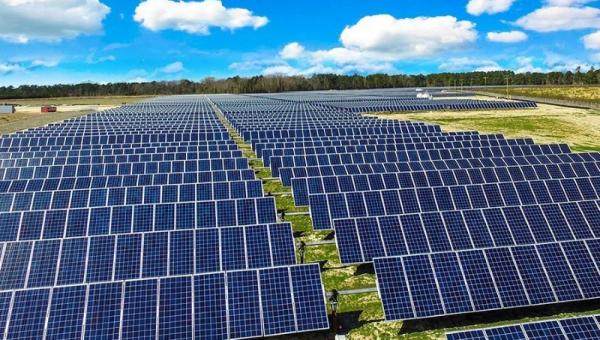 Parc fotovoltaic pentru consum propriu în municipiul Dorohoi. A fost semnat contractul de finanțare!