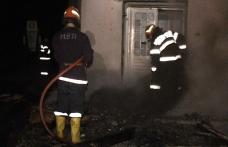 Familie distrusă la Corni :  Un copil decedat şi doi răniţi grav într-un incendiu