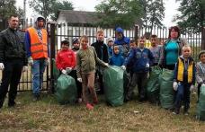 Voluntarii reprezintă iubirea în mișcare... Let’s do it, Hilișeu-Horia - FOTO