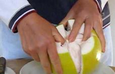 Cum se curăţă corect un POMELO - VIDEO