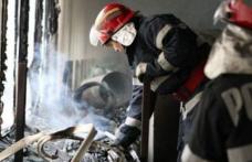 Femeie rănită într-un incendiu, după ce salteaua pe care dormea a luat foc