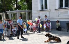 Jandarmii însoţiţi de Pih și Micag în misiune specială la Dorohoi - FOTO