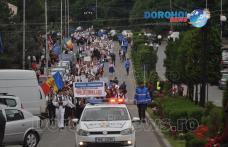 Veselie și tradiție la parada costumelor populare din cadrul Festivalului „Mugurelul” 2017 – VIDEO / FOTO