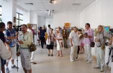 Vernisajul Salonului Naţional de Artă Naivă „Gheorghe Sturza”, la Galeriile de Artă „Ştefan Luchian” din Botoşani