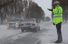 Recomandări ale polițiștilor botoșăneni pentru circulația în siguranță, pe timp de iarnă