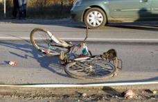 GRAV! Doi copii de 7 și 9 ani răniți într-un accident rutier. Unul dintre minori a fost transferat la Iași în comă!