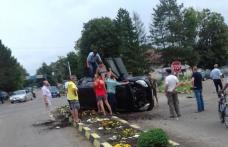 Accident! Impact între două mașini la Vârfu Câmpului din cauza unui șofer neatent - FOTO