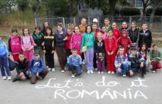 Elevii școlii generale Cristineşti s-au alăturat voluntarilor - “Let’ s Do It, Romania!”