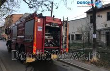 Incendiu într-o clădire dezafectată din Dorohoi. Pompierii au prevenit extinderea flăcărilor - FOTO