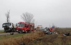 ACCIDENT GRAV! Bărbat încarcerat în urma unui accident produs pe drum din județul Botoșani - FOTO