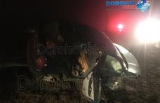 Accident! Două persoane rănite după ce o mașină s-a răsturnat la ieșirea din Dorohoi - FOTO