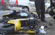 Tânăr cercetat pentru că a condus beat și fără permis un moped neînmatriculat, iar apoi a făcut accident