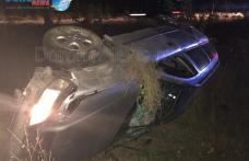 ACCIDENT GRAV! Trei tineri răniți după ce s-au răsturnat cu mașina pe DN 29B Dorohoi - Botoșani - FOTO