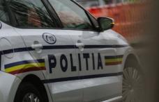 Scandal într-o secție de votare din Botoșani. Bărbatul a fost ars la buzunare de polițiști