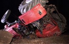 ACCIDENT GRAV! Bărbat prins sub tractor, preluat de terapia intensivă