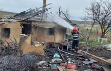 Bătrân rămas fără casă în urma unui incendiu, la Știubieni - FOTO