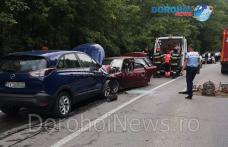 Accident în Pădurea Gorovei! Patru persoane au ajuns la spital după impactul frontal dintre două mașini - FOTO