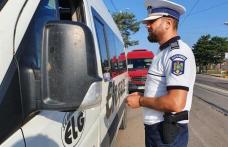 Acțiune a polițiștilor botoșăneni pentru verificarea legalității transportului public de persoane - FOTO