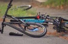 Un bărbat din Lozna a ajuns la spital după ce a căzut cu bicicleta într-un șanț betonat