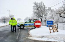 Update ora 17:00: Trei drumuri naționale și 21 județene din Botoșani închise din cauza zăpezii și viscolului. Vezi lista lor!