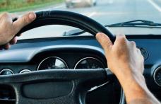 Tânăr fără permis depistat în timp ce conducea un autovehicul neînmatriculat